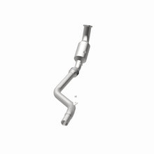 Load image into Gallery viewer, MagnaFlow DF Catalytic Conv 05-07 Chrysler 300 D/S / 06-07 Dodge Charger D/S / 05-07 Magnum D/S