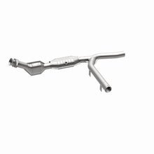Load image into Gallery viewer, MagnaFlow Direct Fit Catalytic Converter Ford 02-04 F-150 4.2L