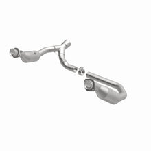 Load image into Gallery viewer, MagnaFlow Direct Fit Catalytic Converter 06-07 Ram 1500 4.7L Underbody