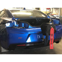 Load image into Gallery viewer, Motion Raceworks 2016-2019 Chevrolet Camaro Parachute Mount